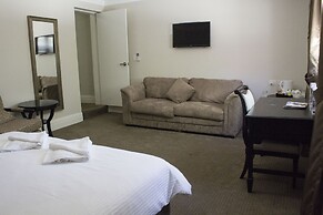 Wallacia Hotel