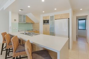 Little Cove Court