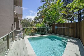 Little Cove Court