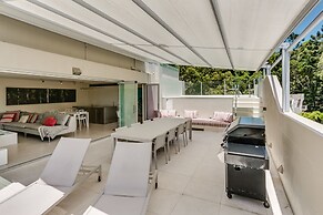 Little Cove Court