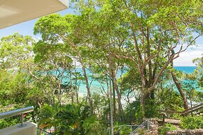 Little Cove Court