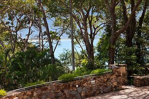 Little Cove Court