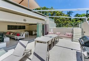 Little Cove Court