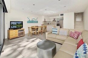 Little Cove Court