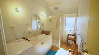 Bear Gully Coastal Cottages