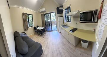 1770 Holiday Village