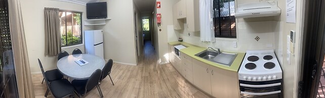 1770 Holiday Village