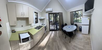 1770 Holiday Village