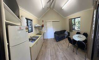 1770 Holiday Village