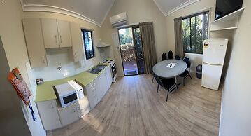 1770 Holiday Village