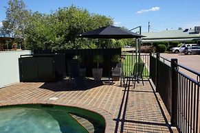 Lincoln Cottage Motor Inn