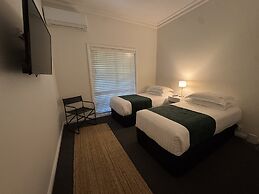Lincoln Cottage Motor Inn