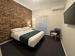 Lincoln Cottage Motor Inn