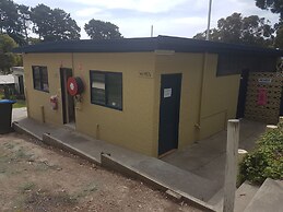 Lakes Caravilla Caravan Park