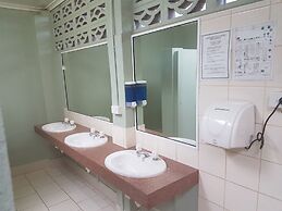 Lakes Caravilla Caravan Park