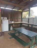 Lakes Caravilla Caravan Park