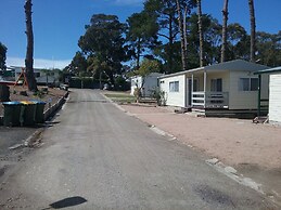 Lakes Caravilla Caravan Park