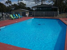 Lakes Caravilla Caravan Park