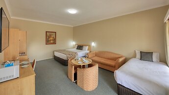 Country Gardens Motor Inn