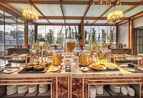 The Western Hill Hotel