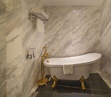 The Western Hill Hotel