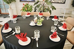 The Western Hill Hotel