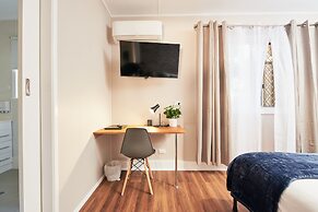 Ruthven Street Motor Inn