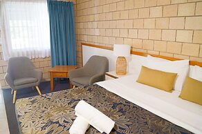 Jacaranda Country Motel