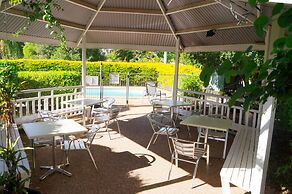 Jacaranda Country Motel