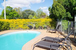 Jacaranda Country Motel