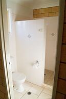 Jacaranda Country Motel