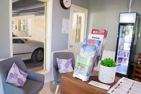 Jacaranda Country Motel