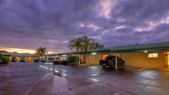 Jacaranda Country Motel