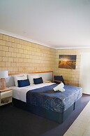 Jacaranda Country Motel