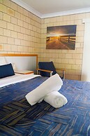 Jacaranda Country Motel