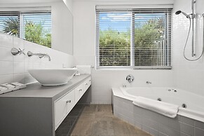 Oceanic Apartments Sorrento