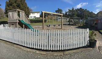 Opal Hot Springs & Holiday Park