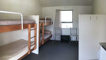 Opal Hot Springs & Holiday Park