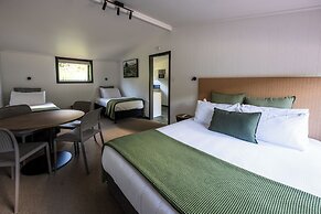 Opal Hot Springs & Holiday Park