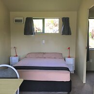 Opal Hot Springs & Holiday Park