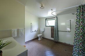 Opal Hot Springs & Holiday Park