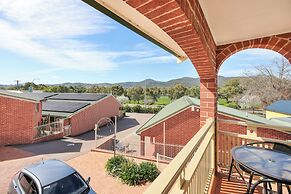 The Roseville Apartments