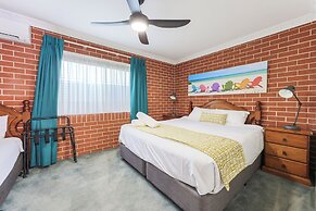 The Roseville Apartments