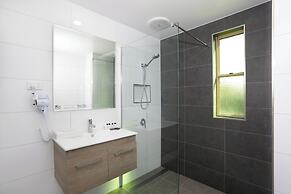 The Roseville Apartments