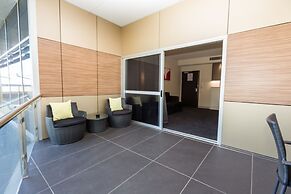 Alexandra Hills Hotel Suites