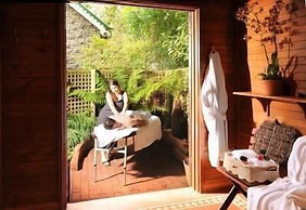 Mary Card's Coach House