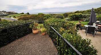 Beachfront Apartments Narooma
