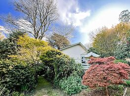 Woolrich Historic Garden Cottage