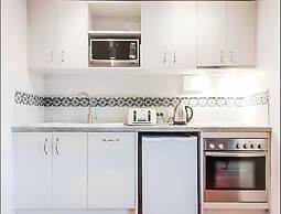 Woolrich Historic Garden Cottage