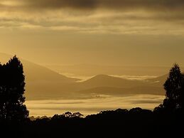 Woolrich Historic Garden Cottage